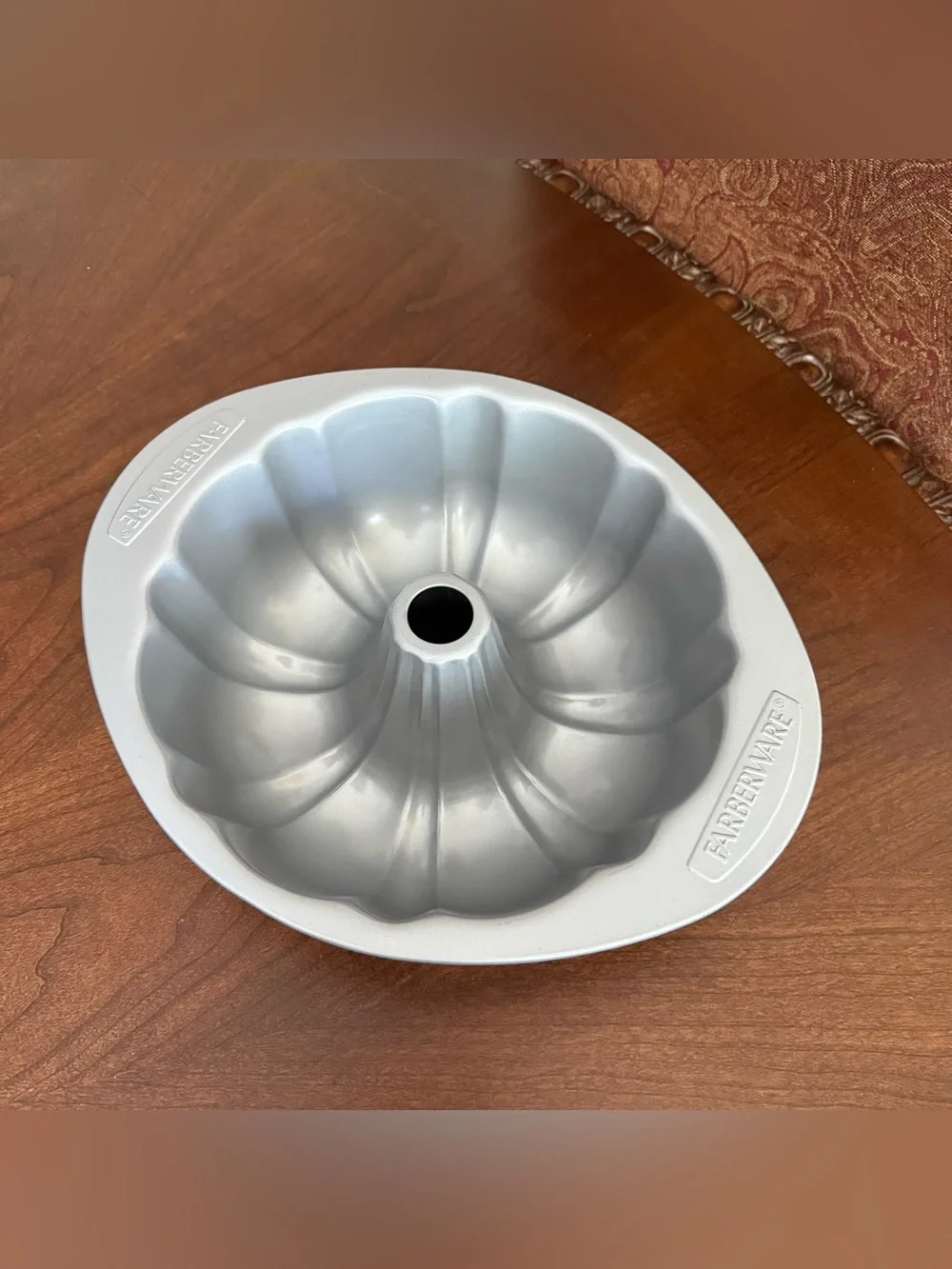 Farberware Silver Bundt Cake Pan - Nonstick 10” Fluted Baking Mold